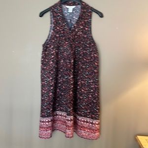 Floral printed tunic if someone is petite will fit like a dress black red white